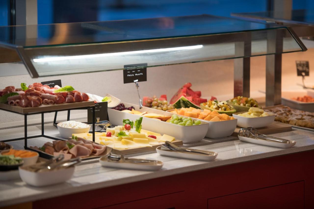 Готель Ibis Styles Athens Routes Екстер'єр фото