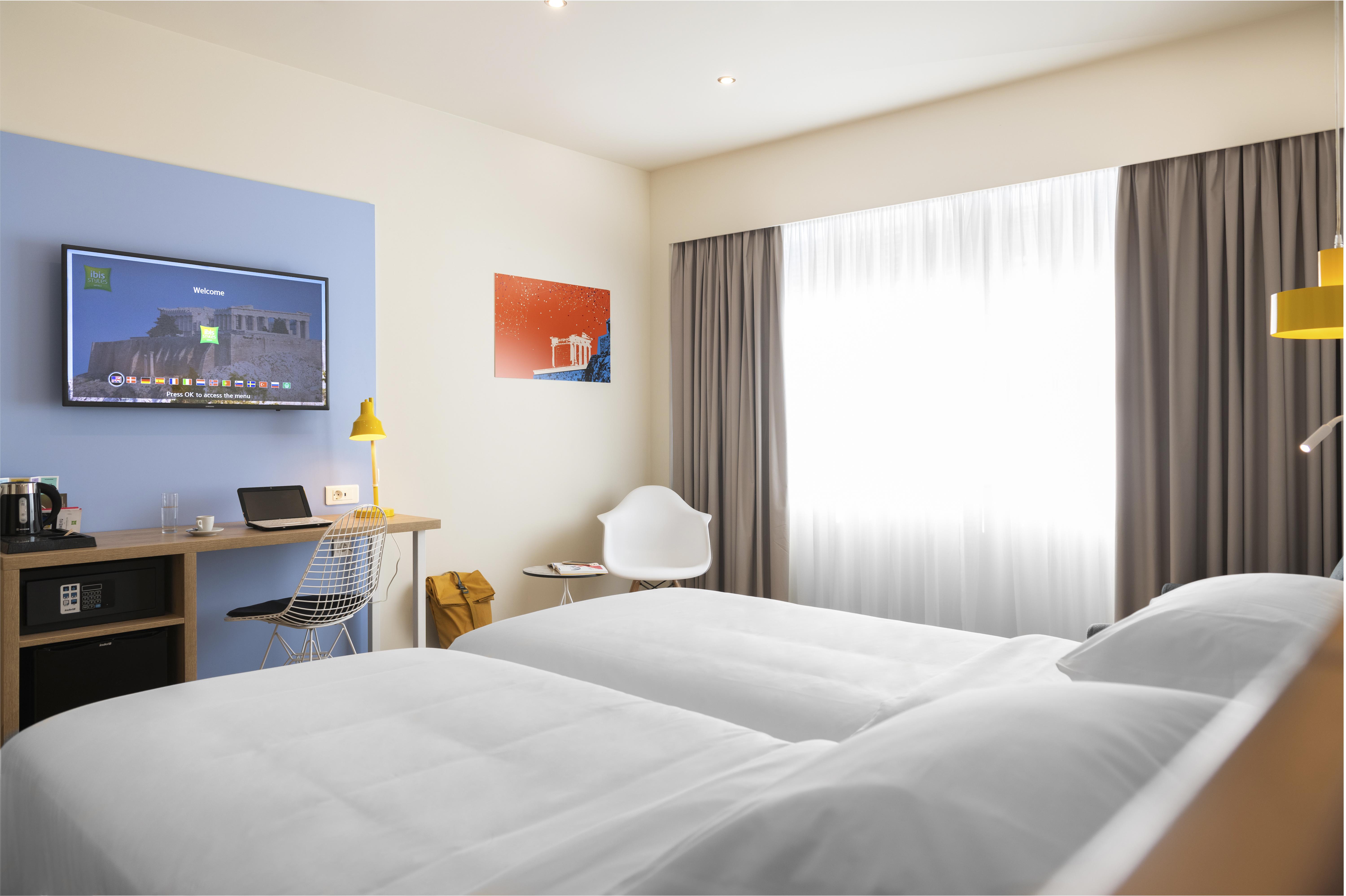 Готель Ibis Styles Athens Routes Екстер'єр фото