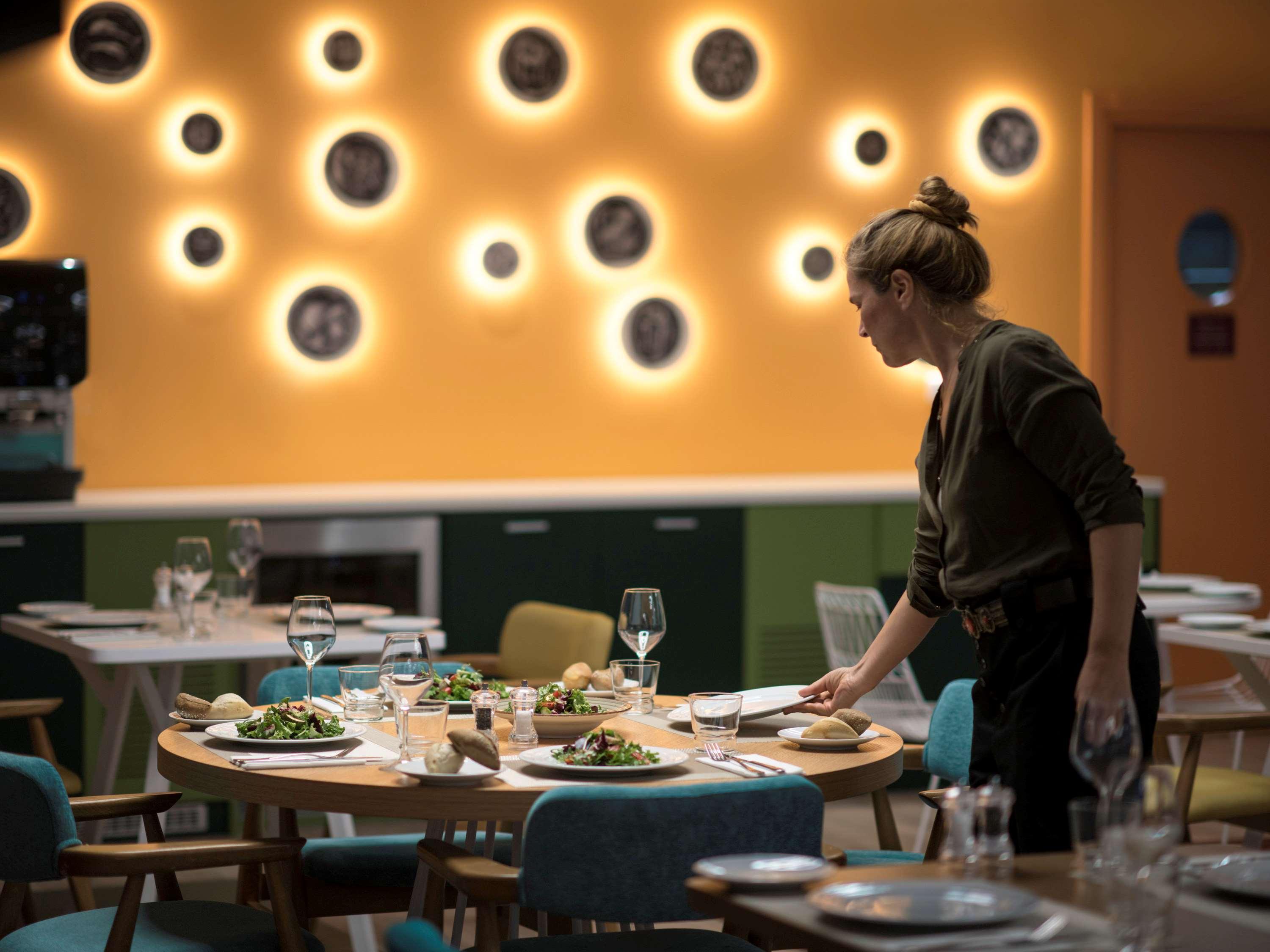 Готель Ibis Styles Athens Routes Екстер'єр фото